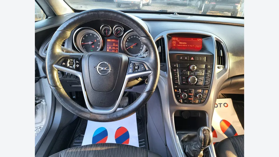 OPEL Astra -