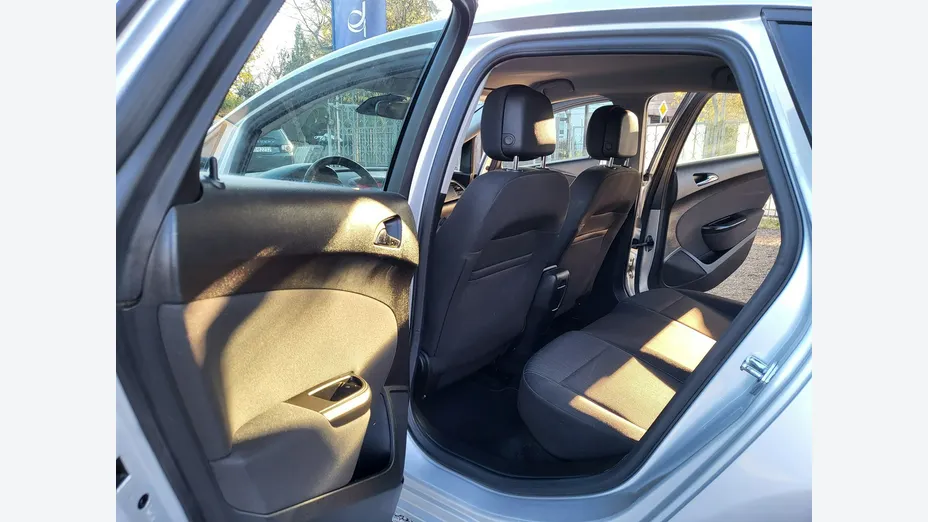 OPEL Astra -