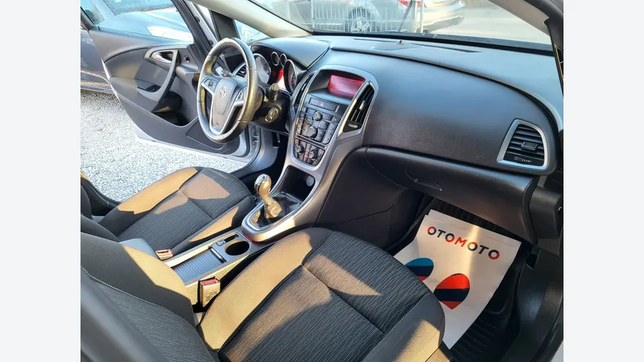 OPEL Astra -