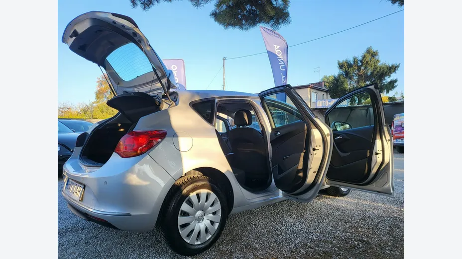 OPEL Astra -