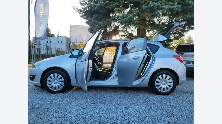 OPEL Astra -