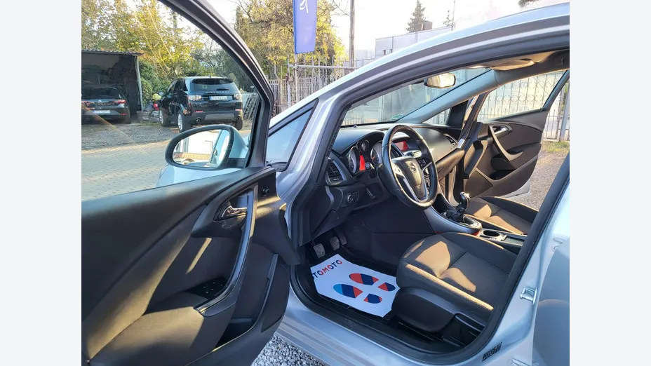 OPEL Astra -