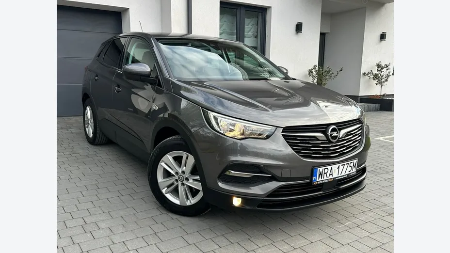 OPEL Grandland X -