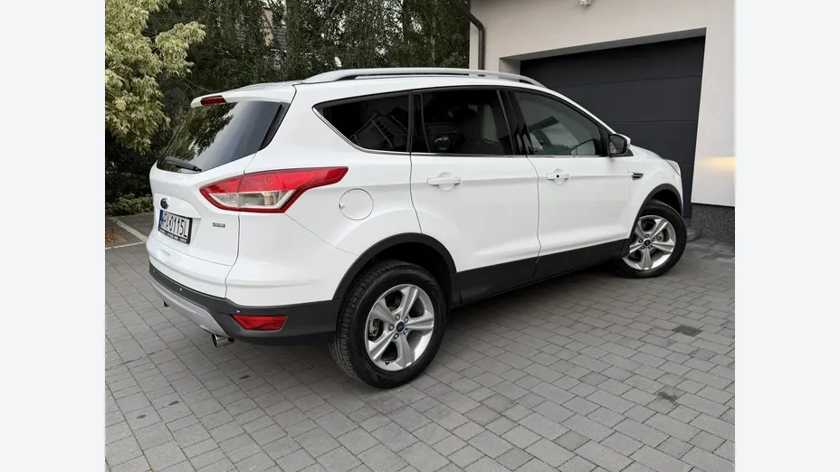 FORD Kuga -