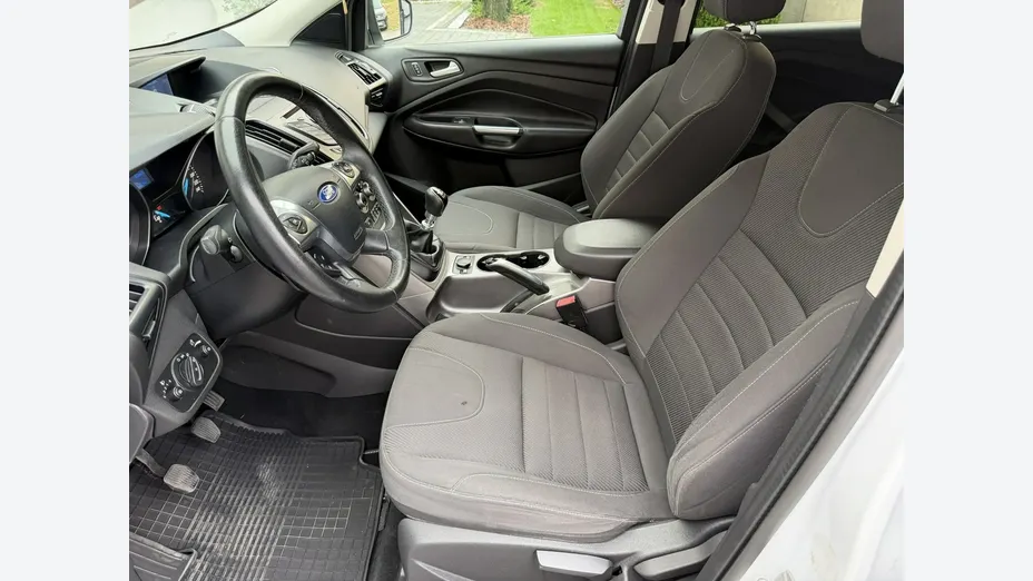 FORD Kuga -