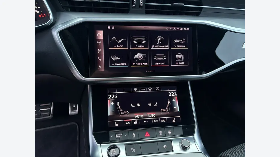 AUDI A6 -