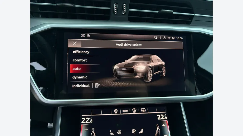 AUDI A6 -