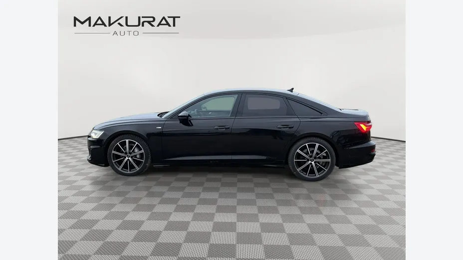 AUDI A6 -