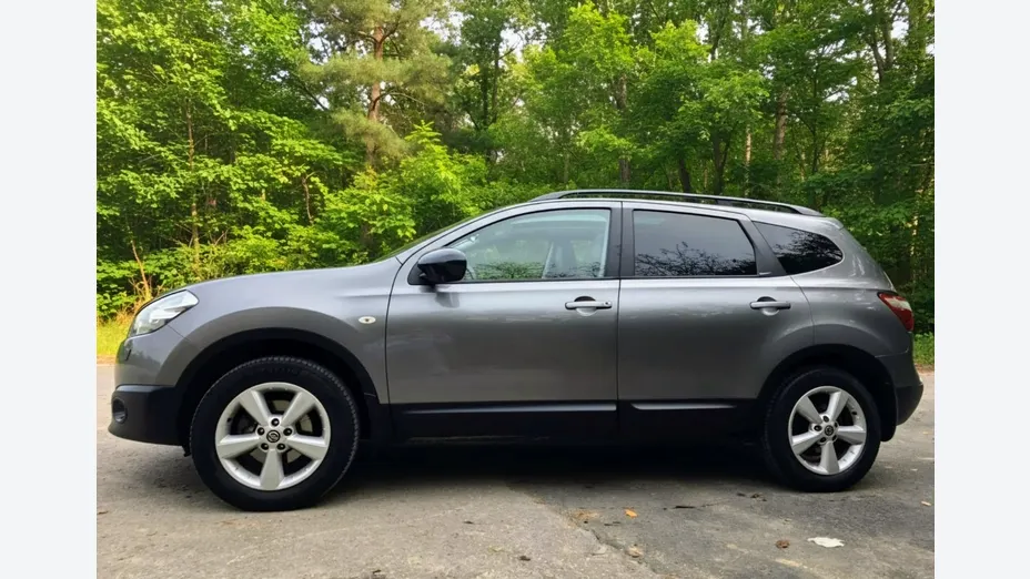 NISSAN Qashqai+2 -