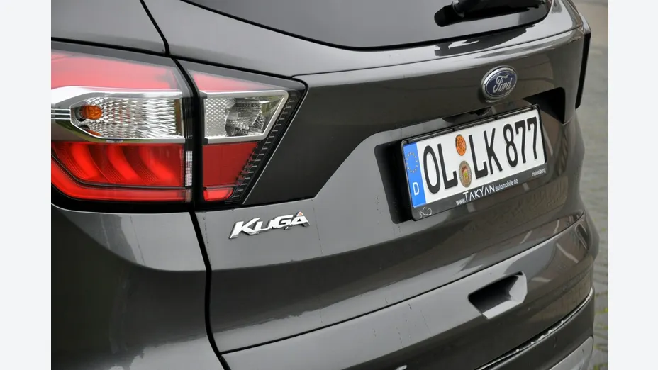 FORD Kuga -