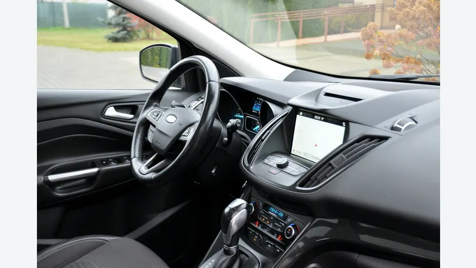 FORD Kuga -