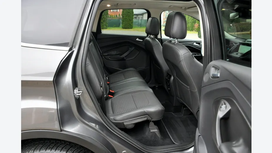 FORD Kuga -