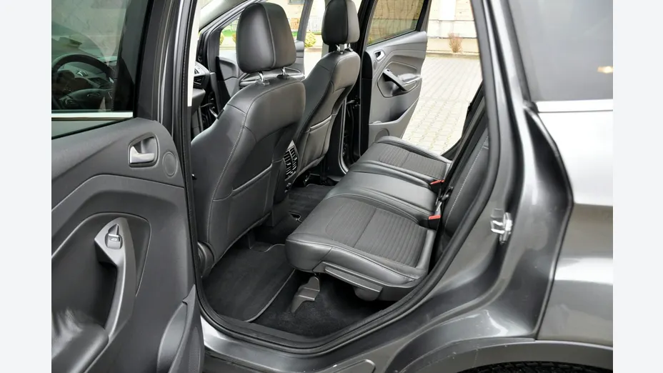 FORD Kuga -