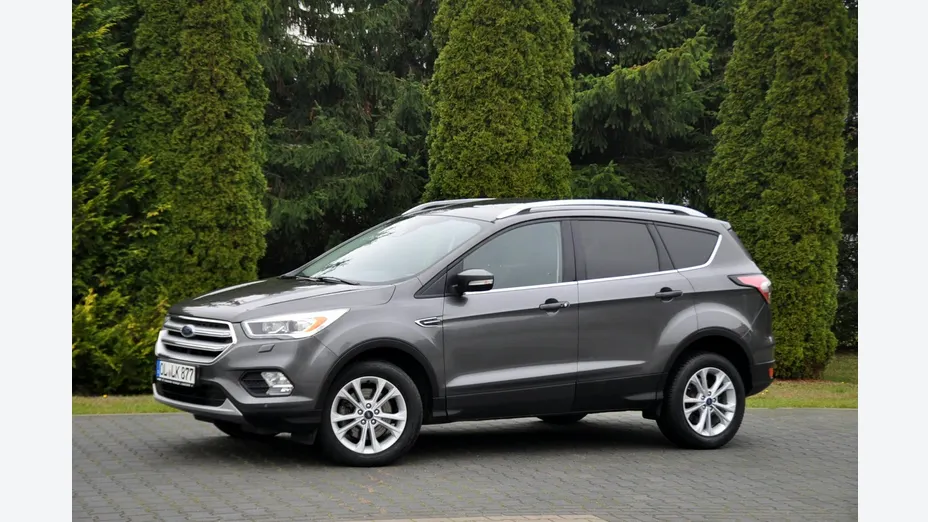 FORD Kuga -