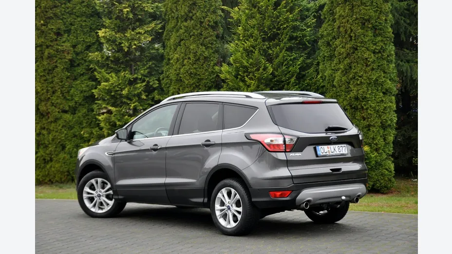 FORD Kuga -