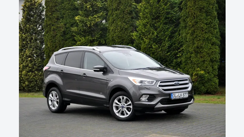 FORD Kuga -