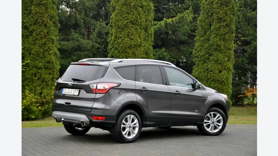 FORD Kuga -