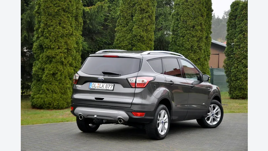 FORD Kuga -