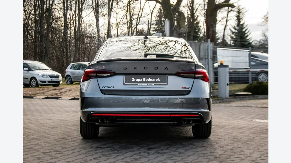 SKODA Octavia -