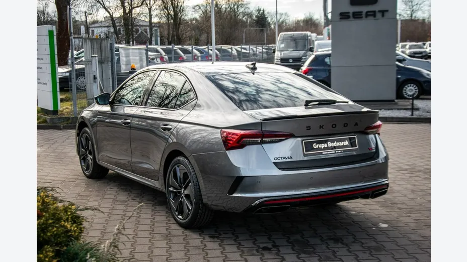 SKODA Octavia -