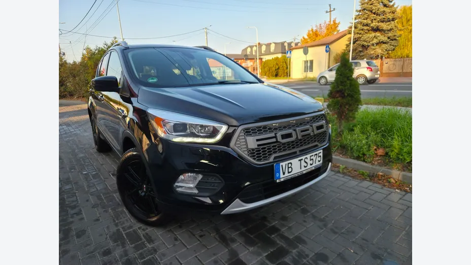 FORD Kuga -