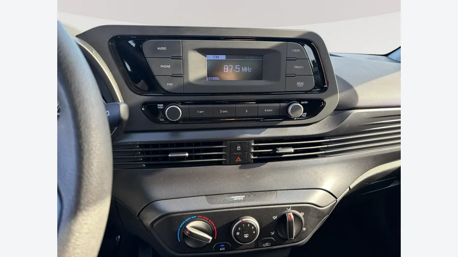 HYUNDAI i20 -
