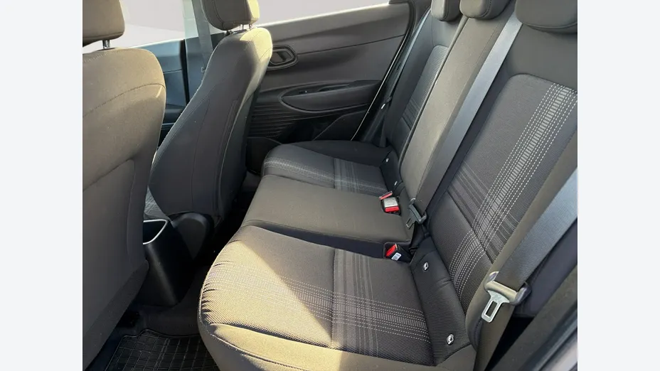 HYUNDAI i20 -