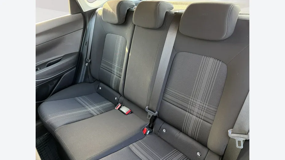 HYUNDAI i20 -