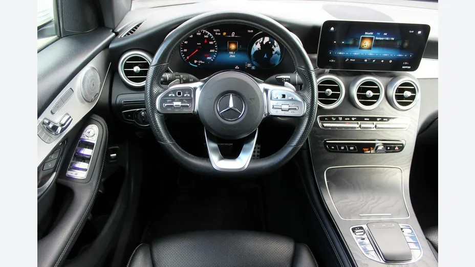 MERCEDES-BENZ GLC -