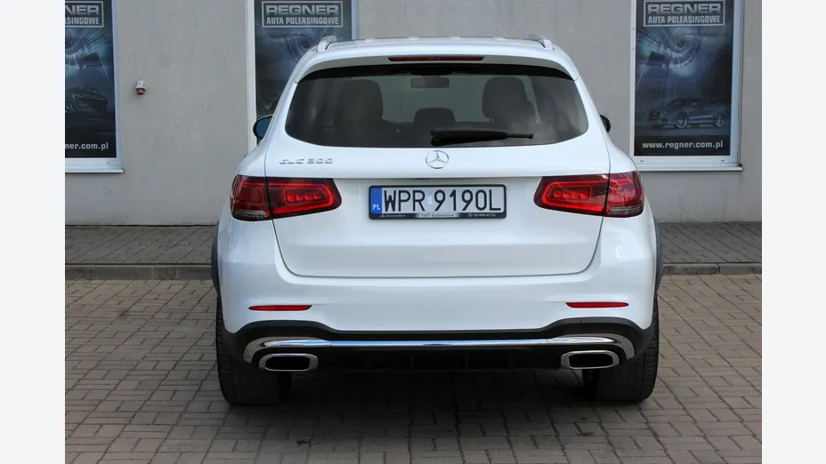 MERCEDES-BENZ GLC -