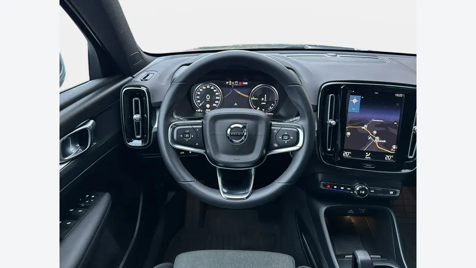 VOLVO XC40 -
