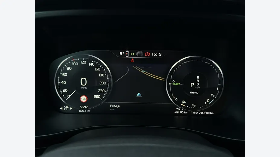 VOLVO XC40 -