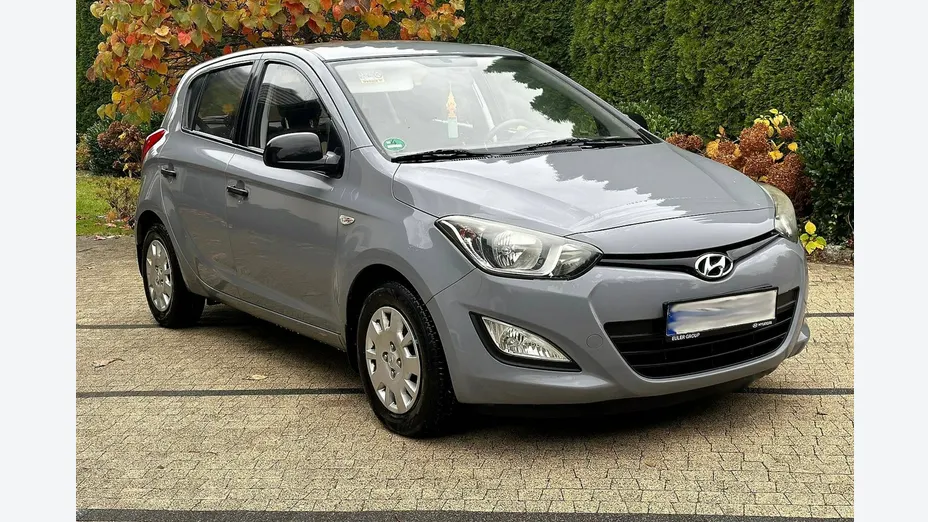 HYUNDAI i20 -