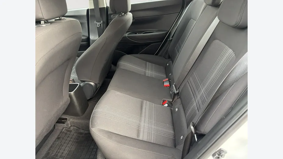 HYUNDAI i20 -
