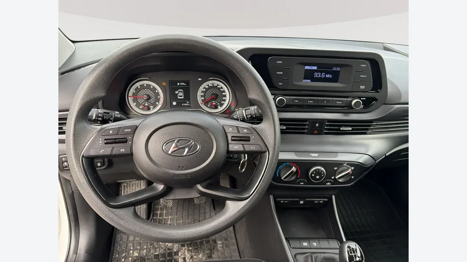 HYUNDAI i20 -