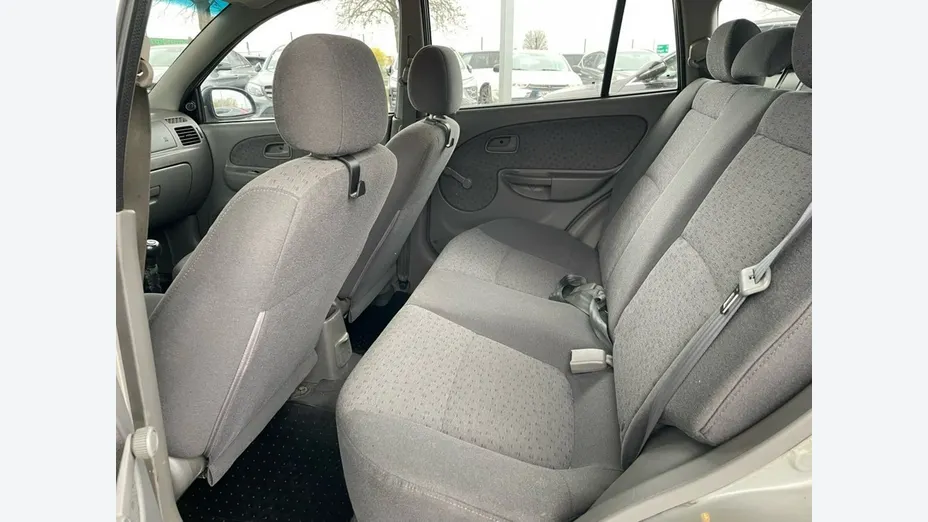 KIA Rio -