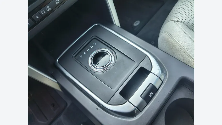 LAND ROVER Discovery Sport -