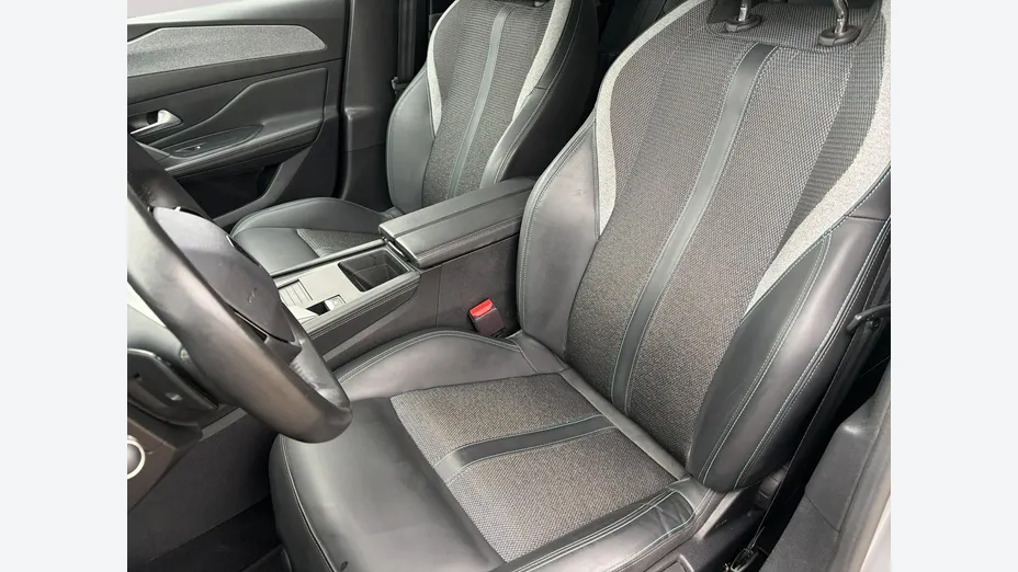 PEUGEOT 308 -