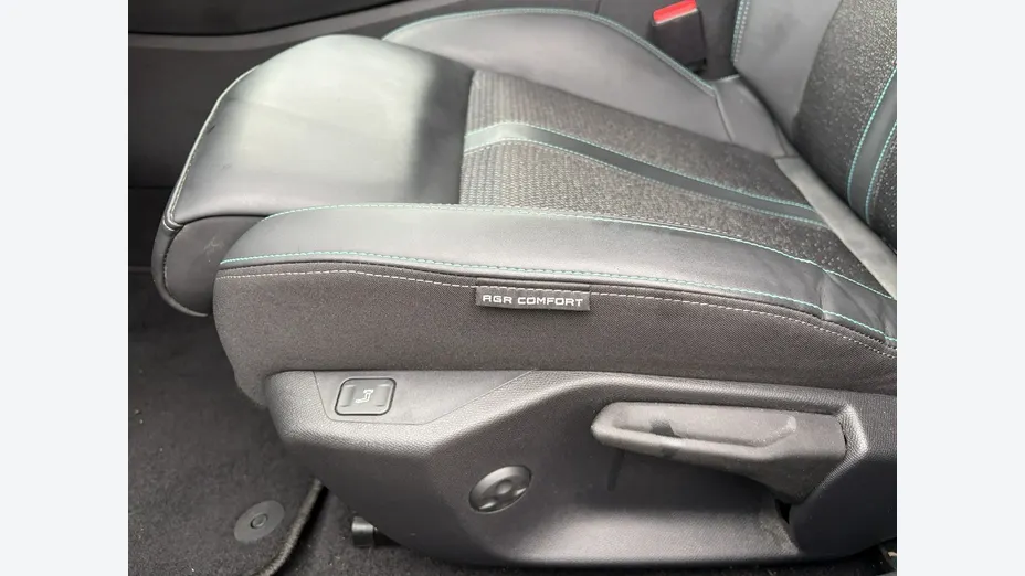 PEUGEOT 308 -