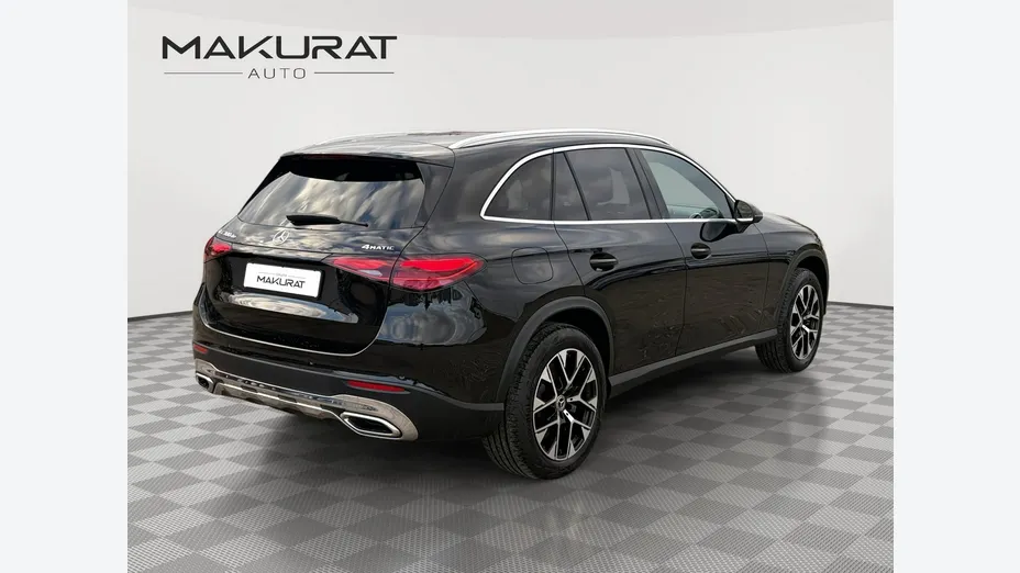 MERCEDES-BENZ GLC -