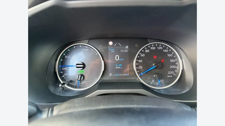 TOYOTA RAV4 -