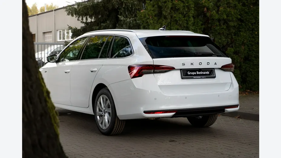 SKODA Octavia -