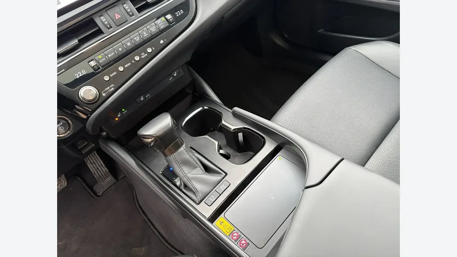 LEXUS ES -