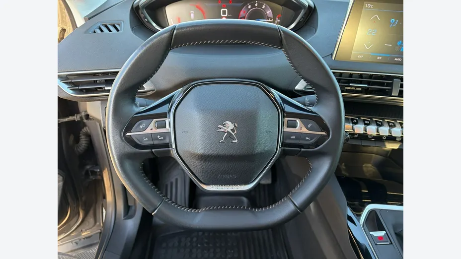 PEUGEOT 3008 -