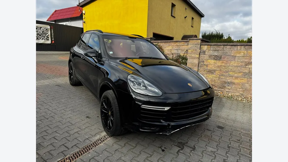 PORSCHE Cayenne -