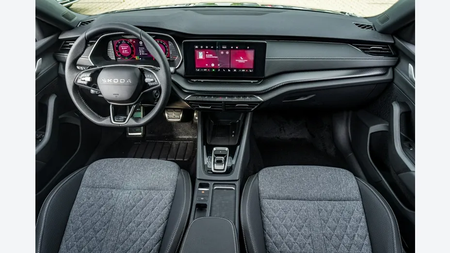 SKODA Octavia -