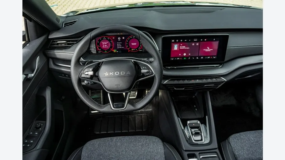 SKODA Octavia -