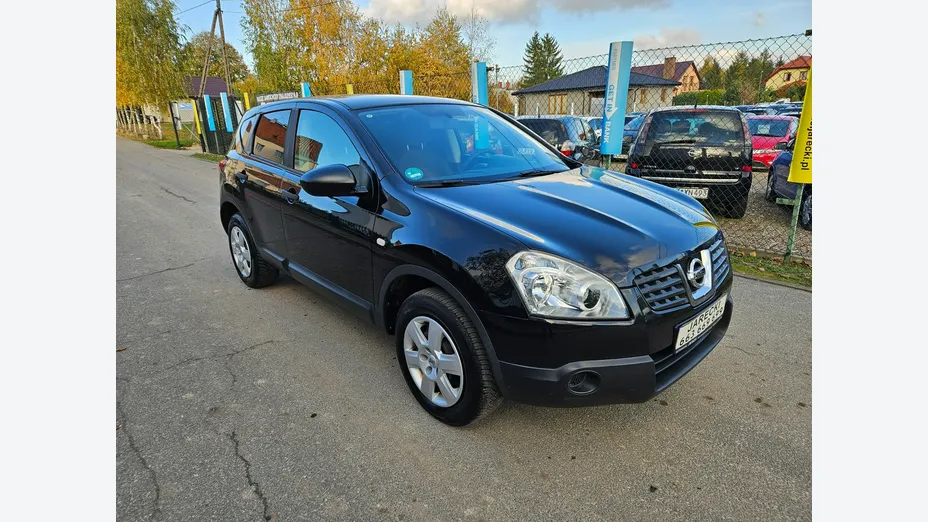 NISSAN Qashqai -