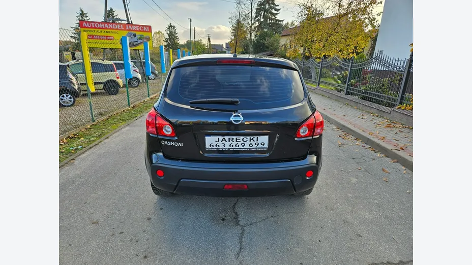 NISSAN Qashqai -