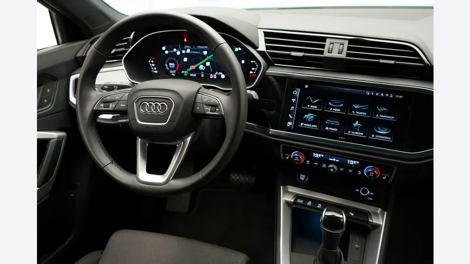 AUDI Q3 Sportback -